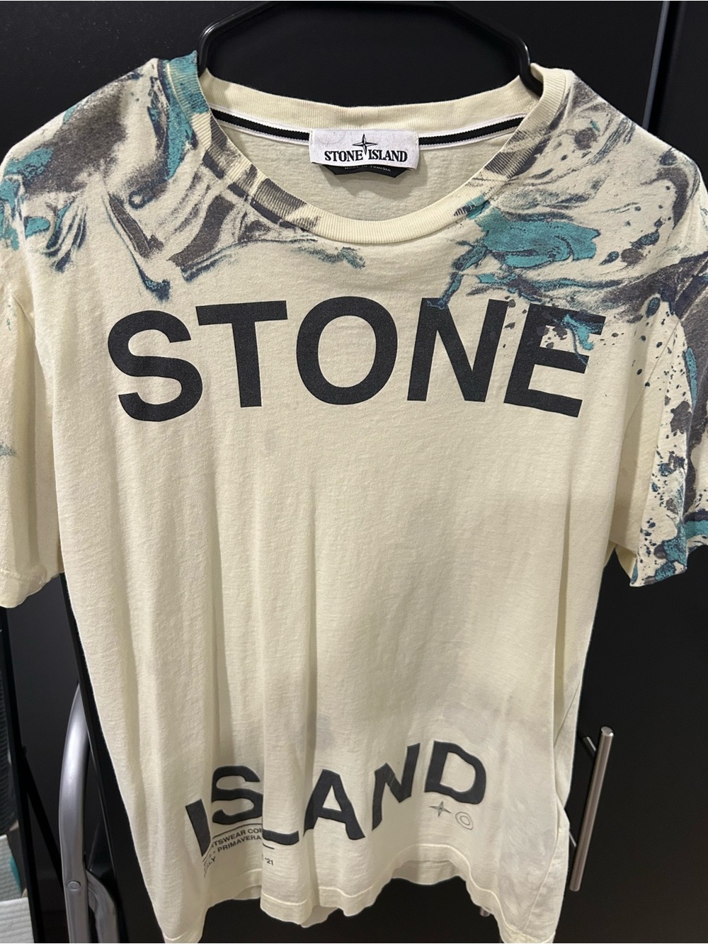 Stone Island Cream Graphic Tee with Teal Marble Accents